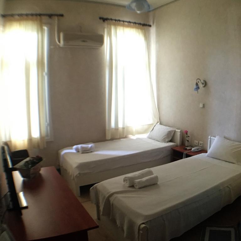 Orfeas Hotel Mytilene Exterior photo